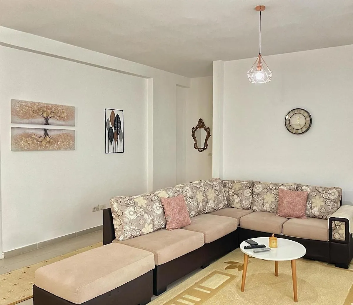 Liqeni Stay Near Zoo & Lake Τίρανα