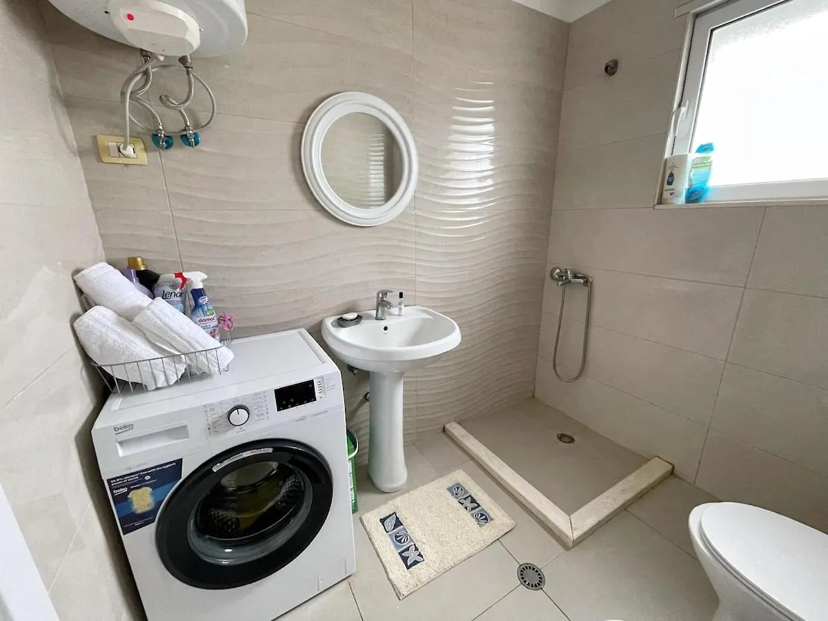 Liqeni Stay Near Zoo & Lake Τίρανα Αλβανία